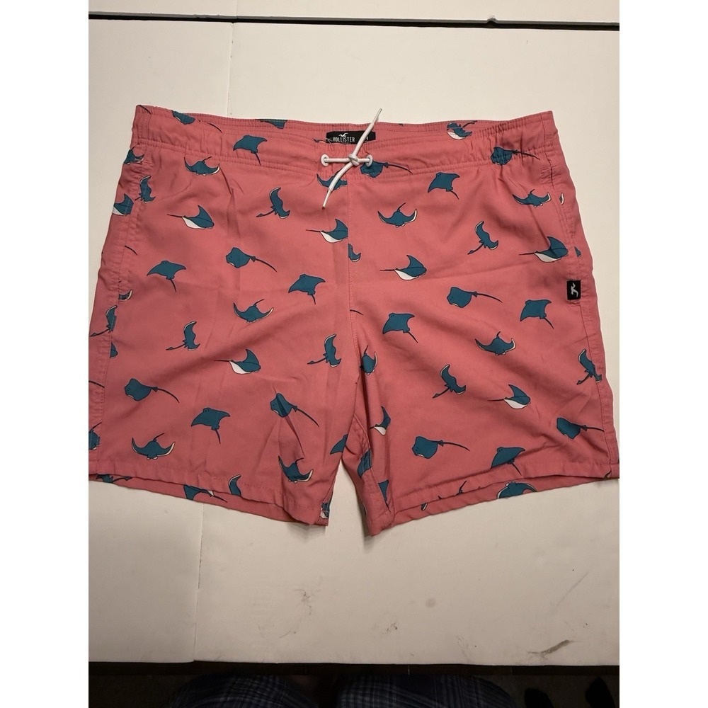 Hollister Men's Pink Blue Stingrays 6" Swim Trunks Shorts Swimsuit Size M